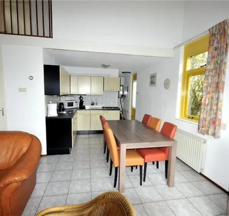 Albatros 6 度假居 *